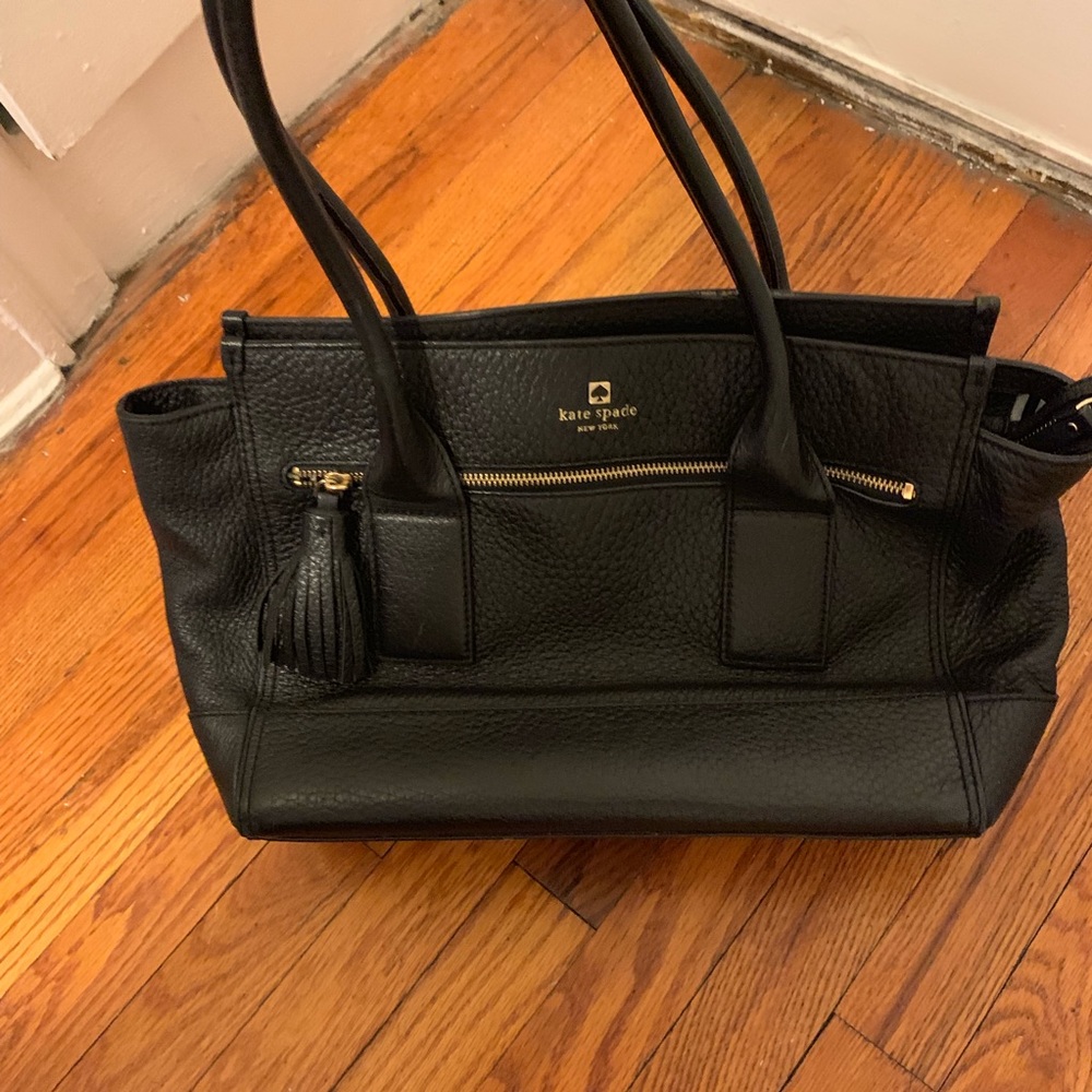 Kate spade black leather handbag excellent cond